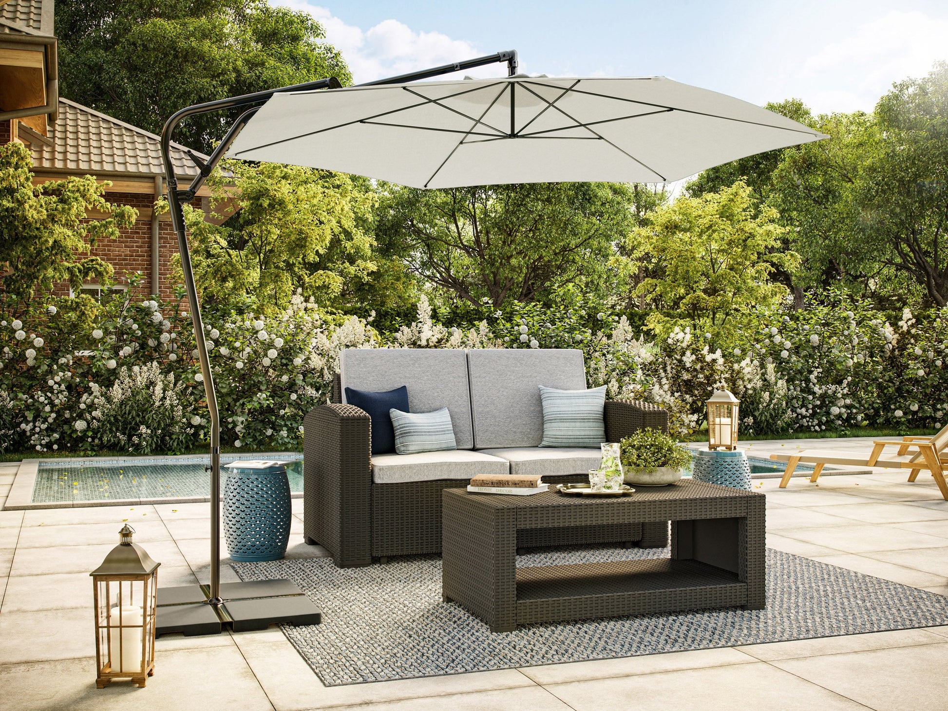 corliving 3m offset patio umbrella 10ft Warm White Cantilever Umbrella